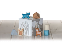 Load image into Gallery viewer, Leika Wooden Shape Sorter