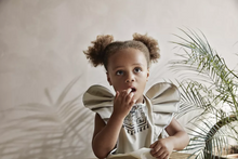 Load image into Gallery viewer, Elodie Details - Bib - Vintage Flower