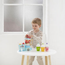 Load image into Gallery viewer, Le Toy Van - Honeybake - Blender & Wooden Fruit Set