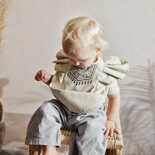 Load image into Gallery viewer, Elodie Details - Bib - Vintage Flower