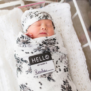Lulujo - Hello World Blanket & Knotted Hat - Black Floral